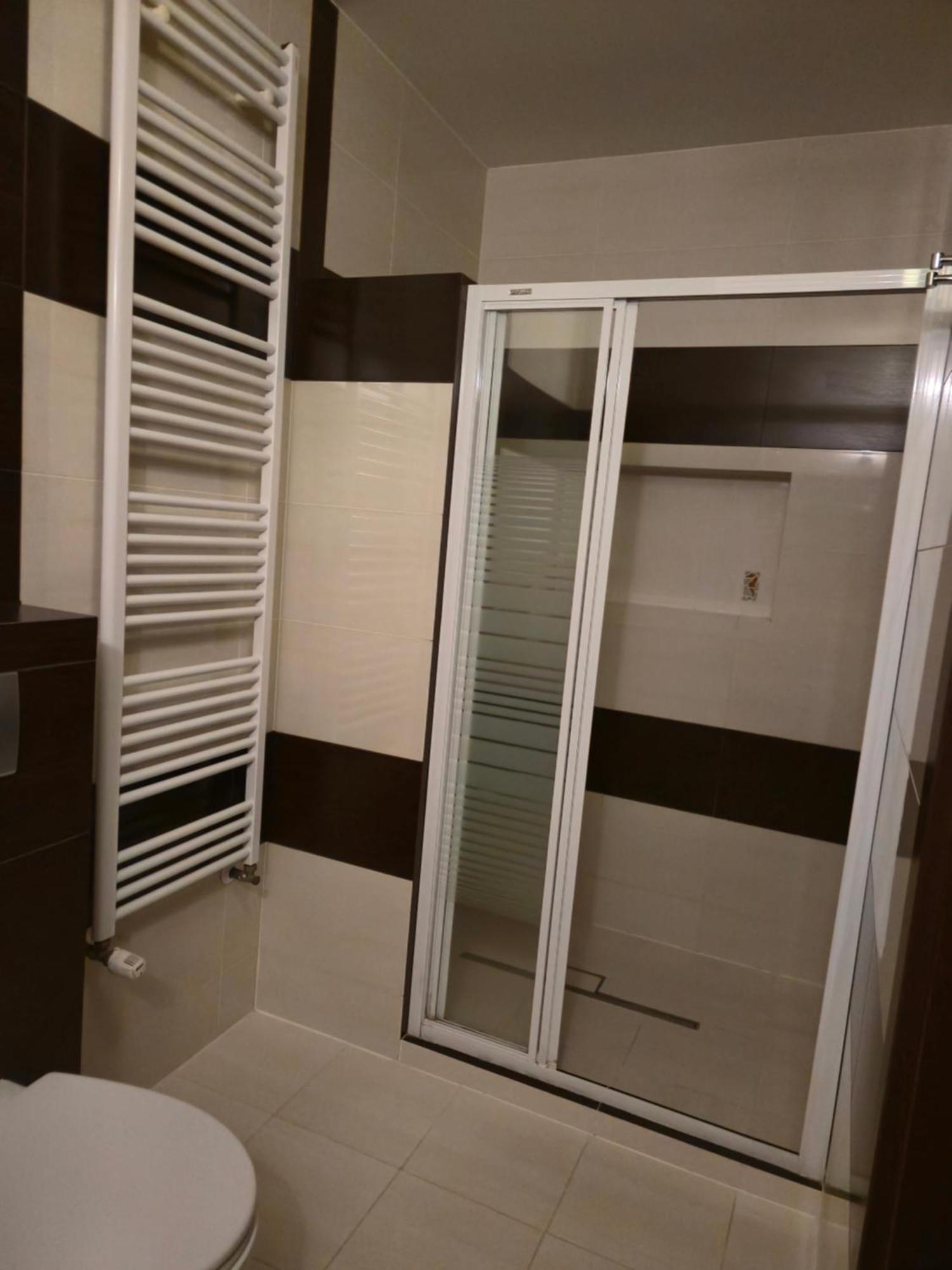 Hotel Dworski Galaktyczny Park Warzymice Kültér fotó